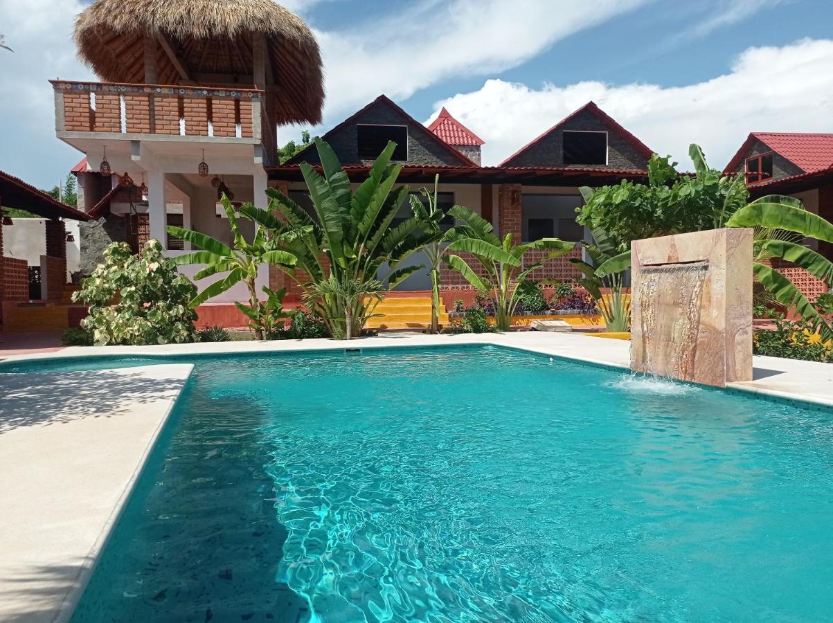 Bungalows Y Cabanas, Las Barracas De La Barra Malucano Zewnętrze zdjęcie
