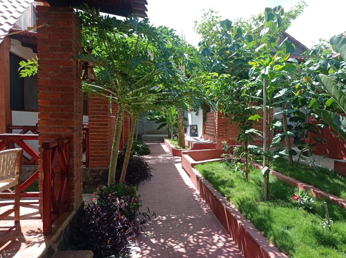 Bungalows Y Cabanas, Las Barracas De La Barra Malucano Zewnętrze zdjęcie