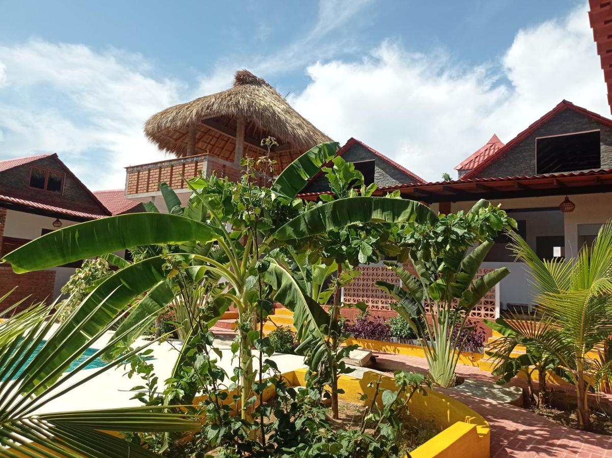 Bungalows Y Cabanas, Las Barracas De La Barra Malucano Zewnętrze zdjęcie